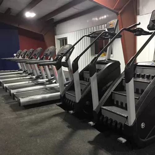 Rubber Flooring Roll Geneva 3/8 Inch Regrind Per SF 15 Rubber Flooring Roll Geneva 3/8 Inch Regrind Per SF - Image 13